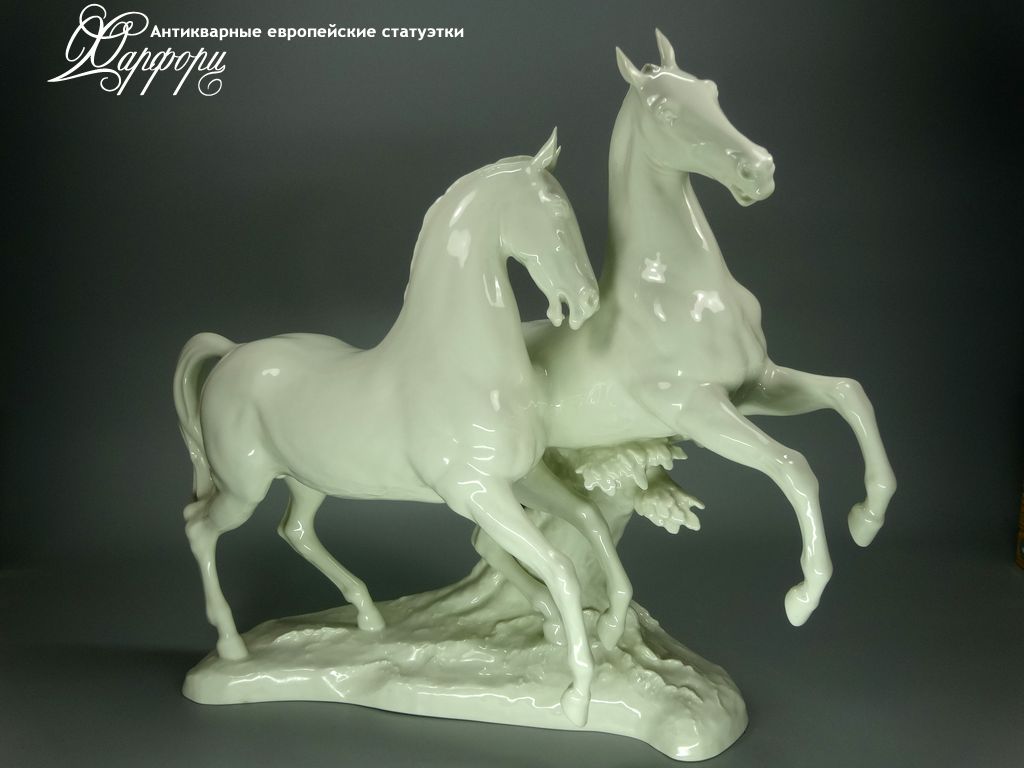 Купить фарфоровые статуэтки Hutschenreuther, Кони Антик, Германия